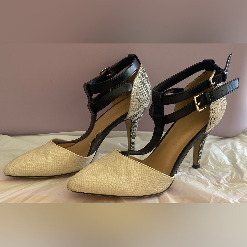 Elegant Cream and Black Women's Heels
